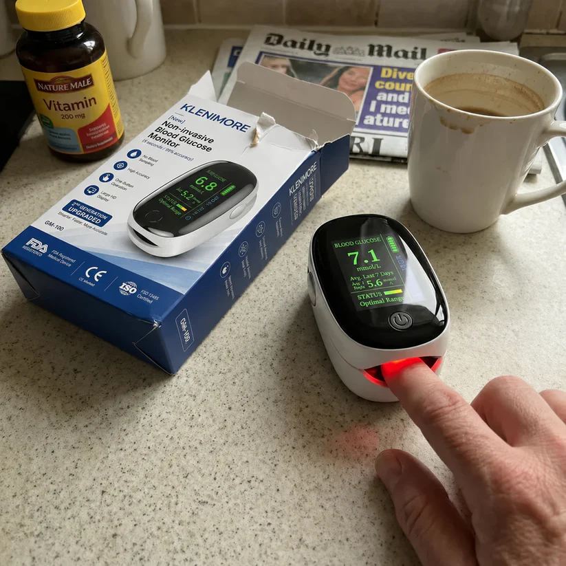 Non-Invasive Monitor – 5 Seconds / 99% Accuracy